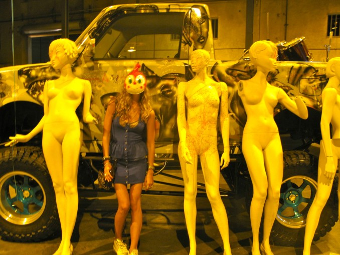 skyandchoecar Posing with the girls